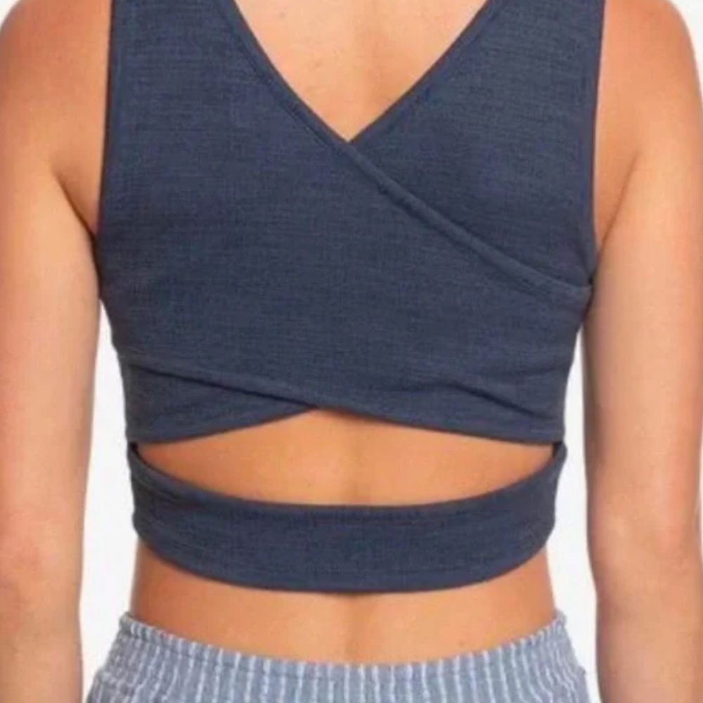 ROXY Women's Keepsake Crop Top Back Detailing, Size small Navy Blue - Picture 2 of 9